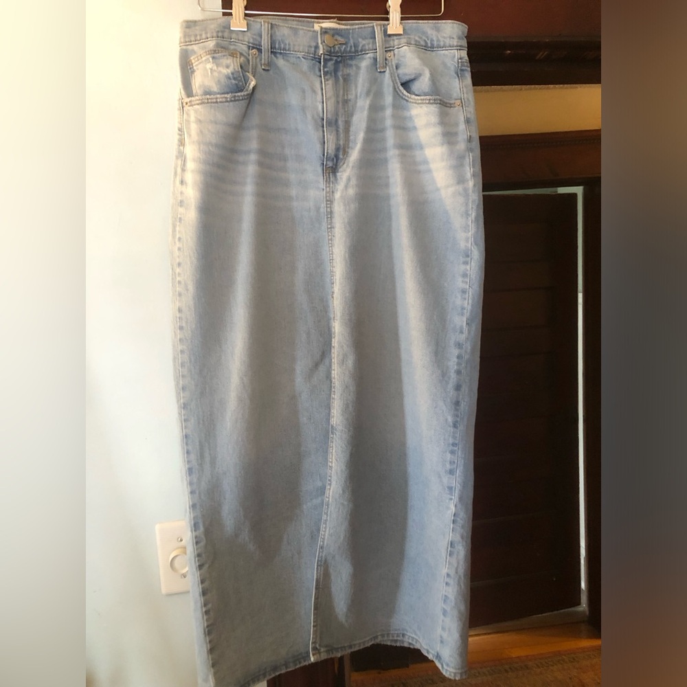 NWOT Universal Thread denim maxi skirt Light Wash High-Rise Women's Jeans